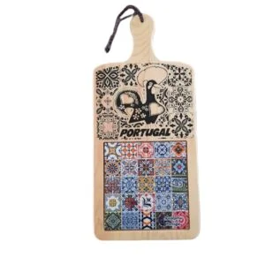 Planche à découper du Portugal avec azulejo, artisanat portugais