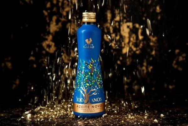 Huile d'olive du Portugal marque Gallo bouteille édition limitée bleue